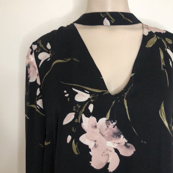 Dynamite Black Blouse Floral Design & Choker Neck - Picture 2 of 6
